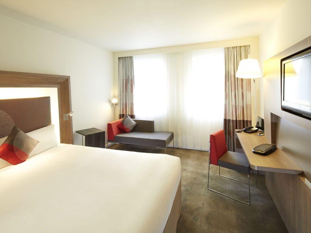 https://www.accorhotels.com/3154