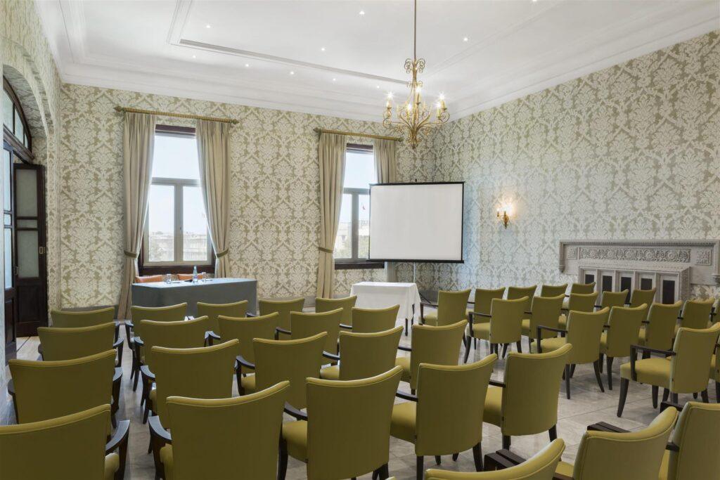 phoenicia-hotel-malta-1lieu1salle-conference.jpg