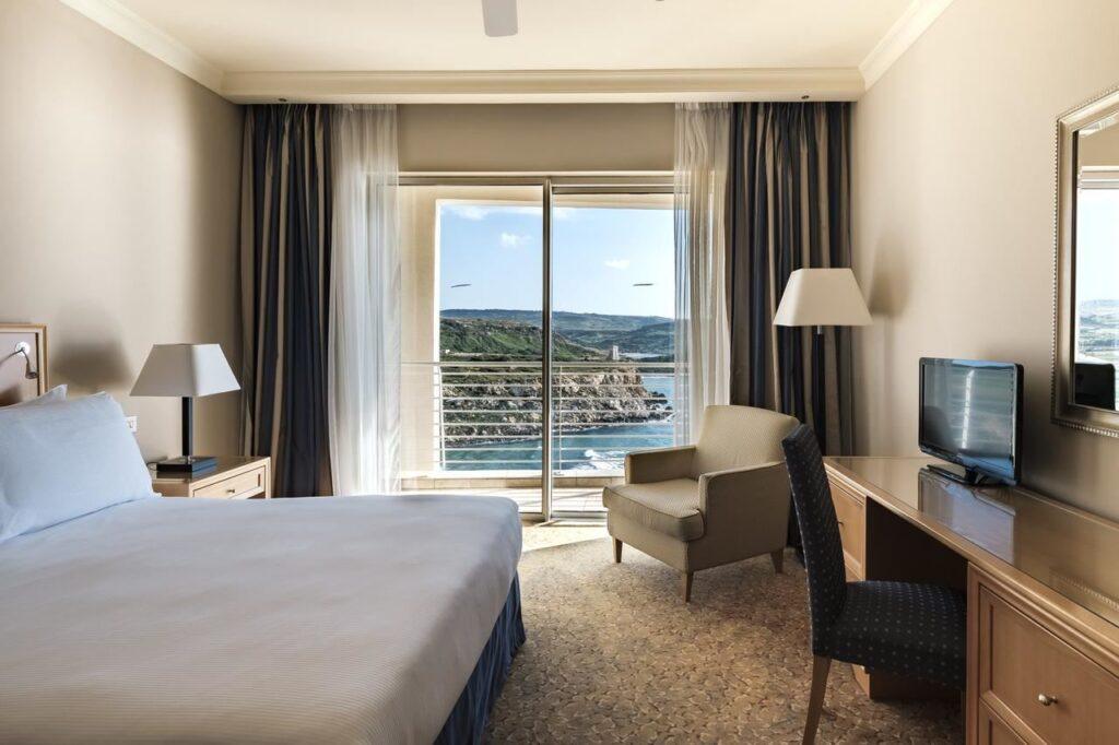 radisson-blu-resort-malta-golden-bay-1lieu1salle-reunion.jpg