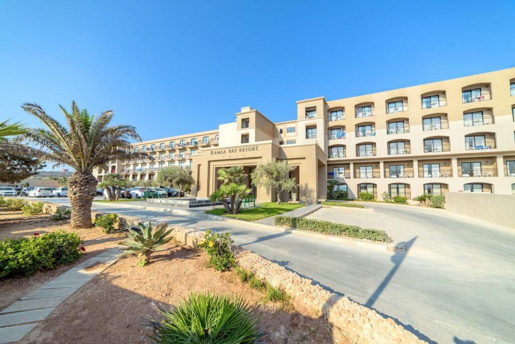 ramla-bay-resort-1lieu1salle-event.jpg
