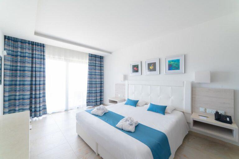 ramla-bay-resort-1lieu1salle-reunion.jpg