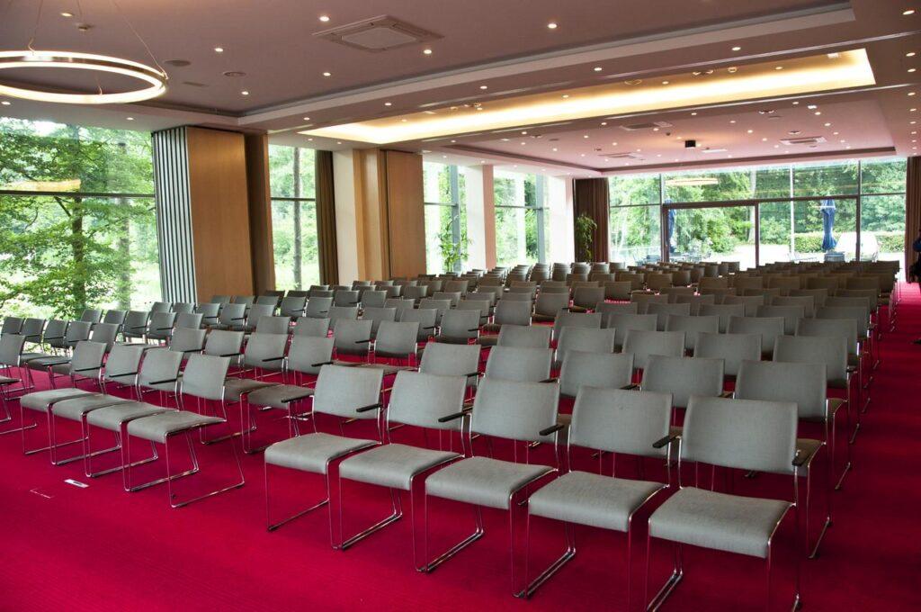 silva-hotel-balmoral-1lieu1salle-seminaires.jpg