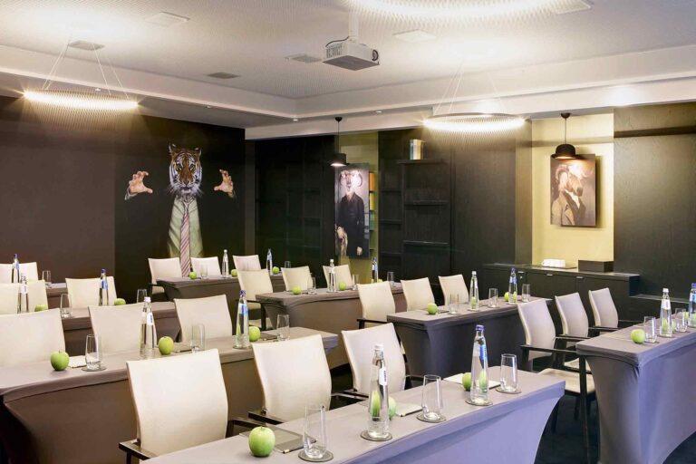 sofitel-brussels-louise-1lieu1salle-meeting.jpg