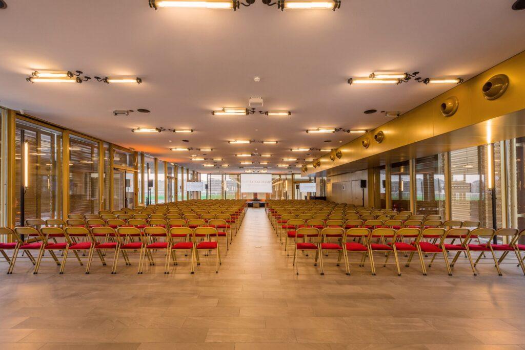 PAV-AMPHITHEATRE-THEATRE-300-PAX-scaled-1.jpg