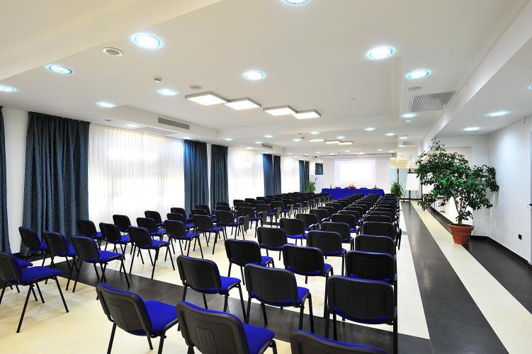 bw-blu-hotel-roma-1lieu1salle-evenements.jpg