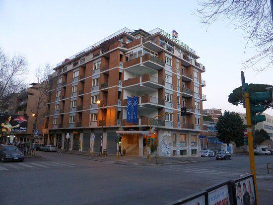 bw-globus-hotel-1lieu1salle-event.jpg