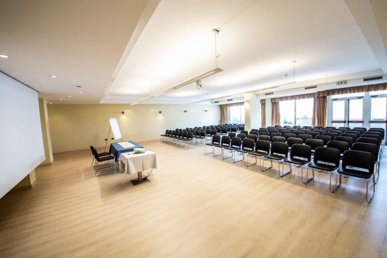 bw-hotel-roma-tor-vergata-1lieu1salle-event.jpg