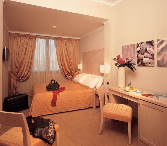 bw-hotel-rome-airport-1lieu1salle-evenements.jpg