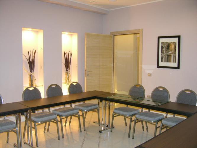 bw-premier-villa-fabiano-palace-1lieu1salle-meetings.jpg