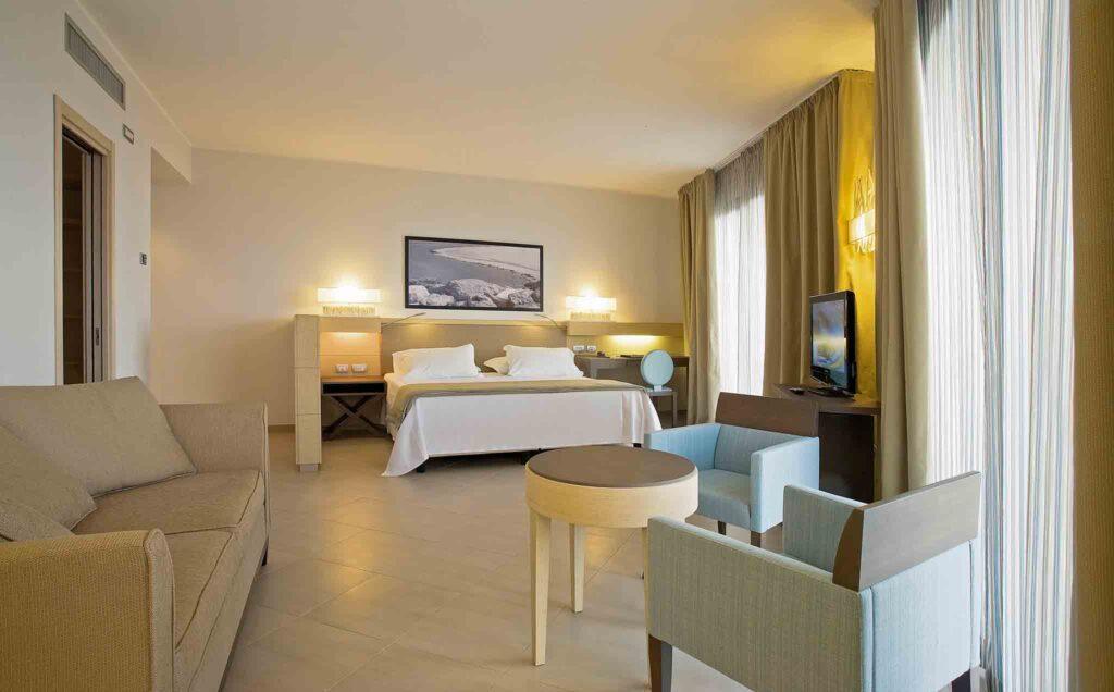 capovaticano-resort-thalasso-mgallery-1lieu1salle-seminaire.jpg