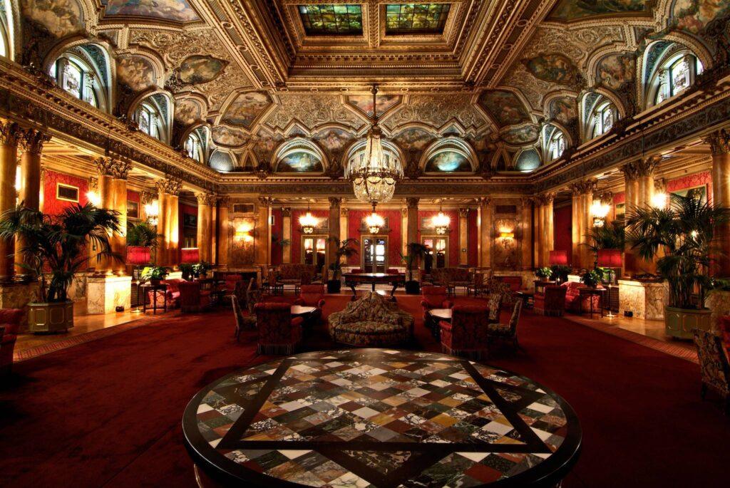 grand-hotel-plaza-roma-1lieu1salle-event.jpg