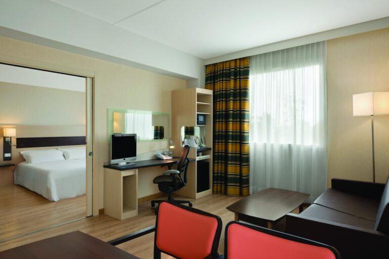 hilton-garden-inn-rome-airport-1lieu1salle-reunions.jpg