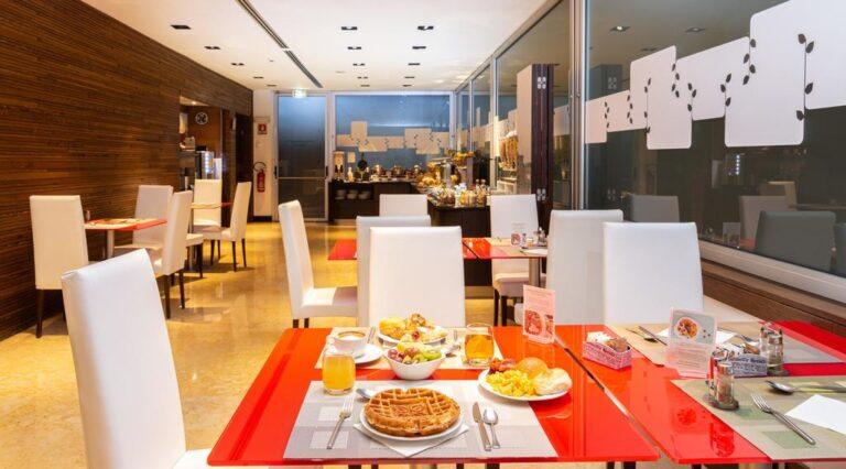 hilton-garden-inn-rome-claridge-1lieu1salle-seminaire.jpg