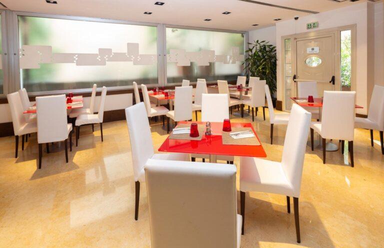 hilton-garden-inn-rome-claridge-1lieu1salle-seminaires.jpg