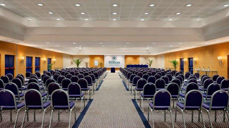 hilton-rome-airport-1lieu1salle-conferences.jpg