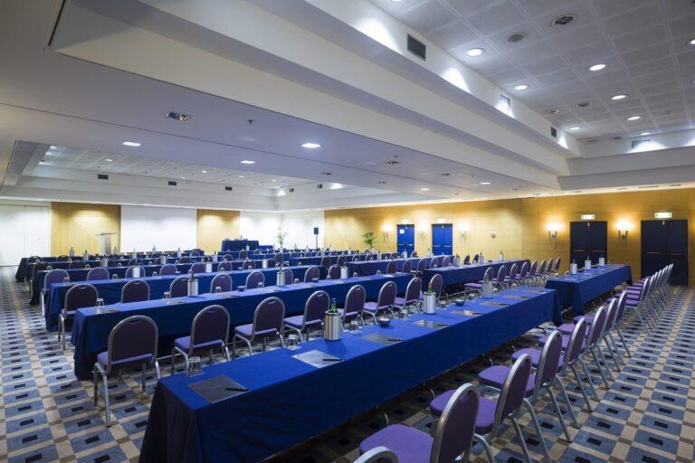 hilton-rome-airport-1lieu1salle-conventions.jpg
