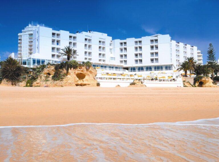 holiday-inn-algarve-armacao-pera-1lieu1salle-event.jpg