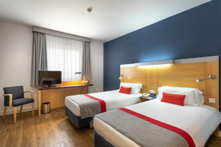 holiday-inn-express-lisbon-oeiras-1lieu1salle-evenements.jpg