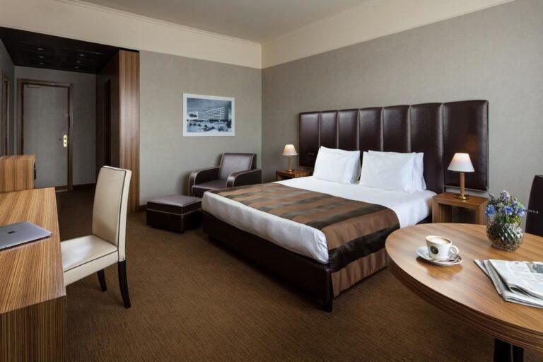 holiday-inn-rome-eur-parco-dei-medici-1lieu1salle-evenement.jpg