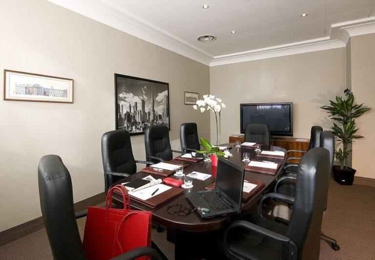 holiday-inn-rome-eur-parco-dei-medici-1lieu1salle-seminaires.jpg