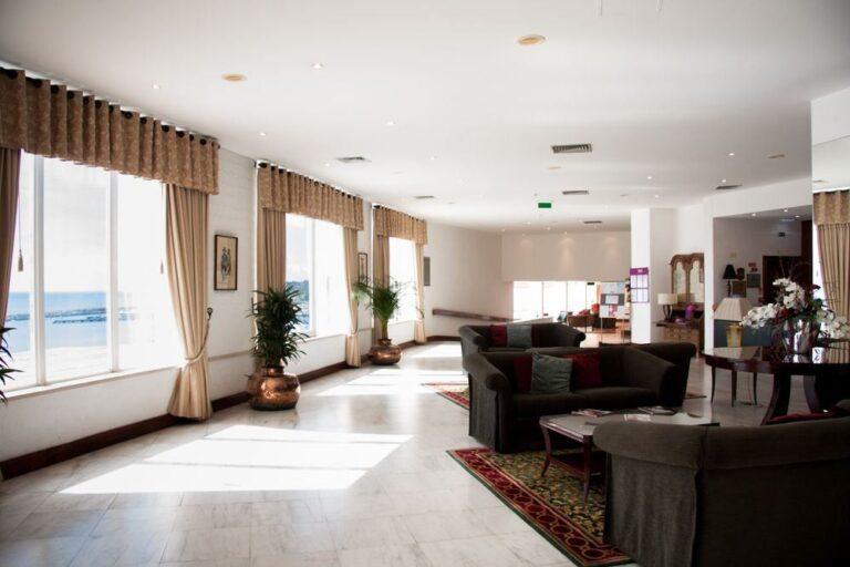 hotel-do-mar-sesimbra-1lieu1salle-reunion.jpg