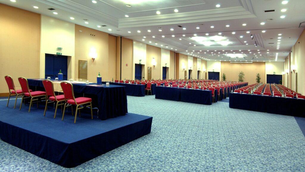hotel-rome-aurelia-antica-1lieu1salle-congres.jpg