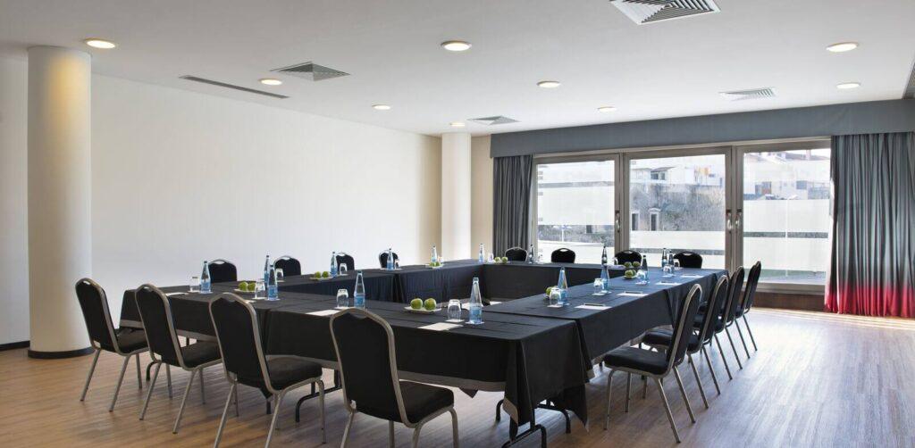 melia-ria-1lieu1salle-meeting.jpg