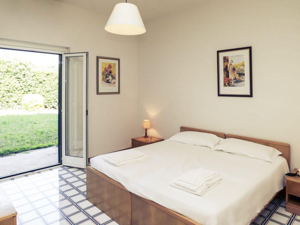 https://www.accorhotels.com/B2D2