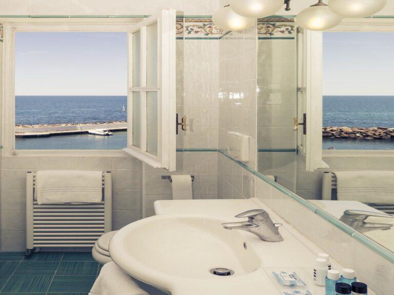https://www.accorhotels.com/B2D2
