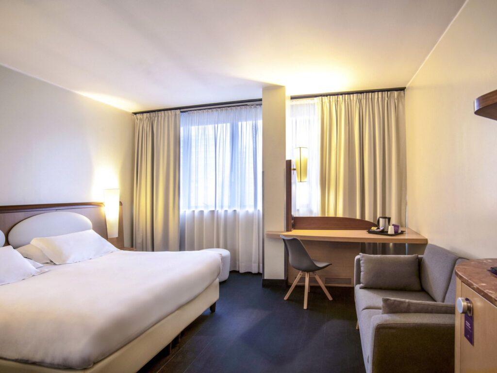 https://www.accorhotels.com/8516