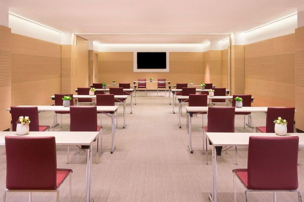 meridien-visconti-rome-1lieu1salle-conferences.jpg