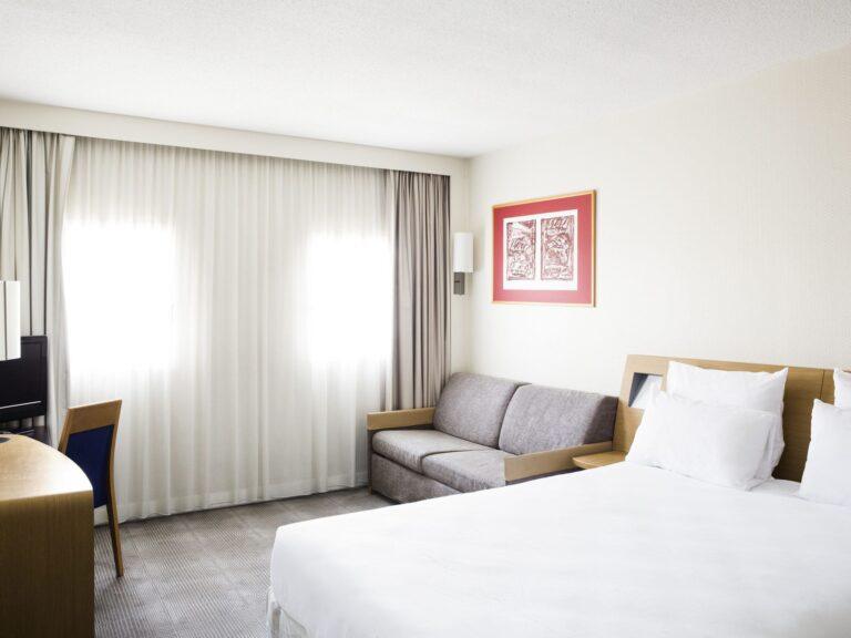 http://www.accorhotels.com/0906