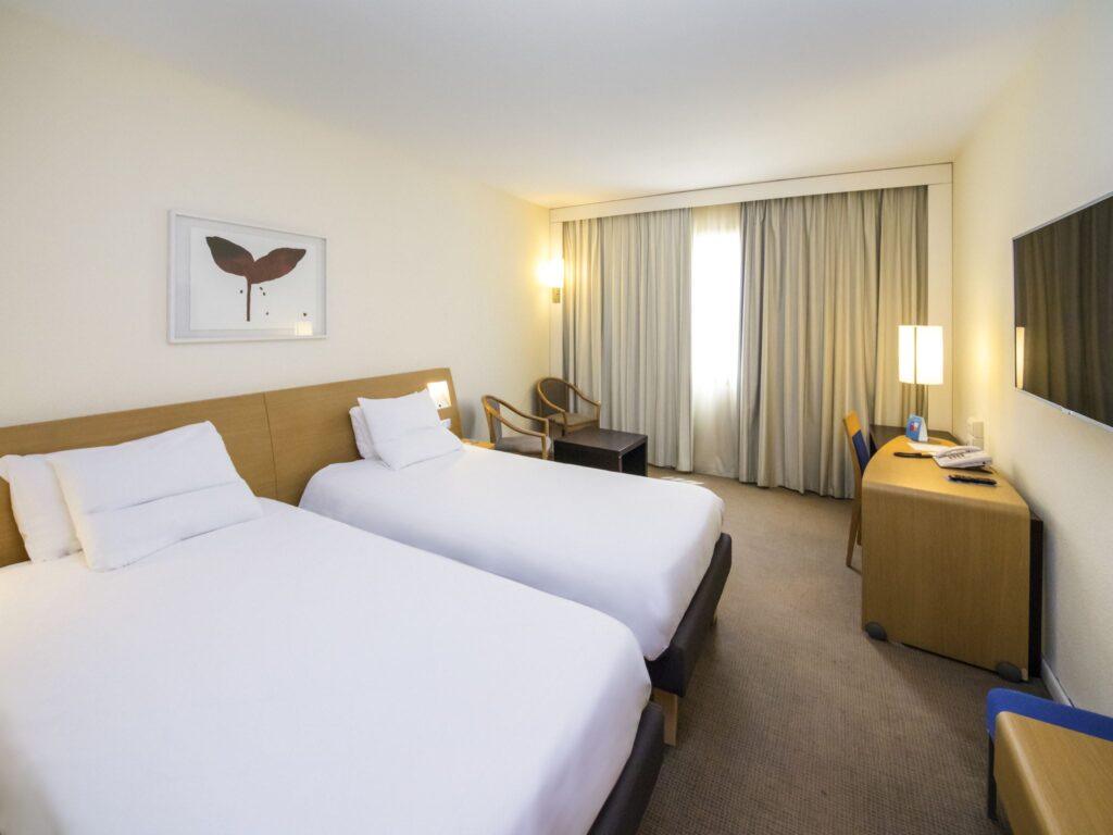 https://www.accorhotels.com/3303