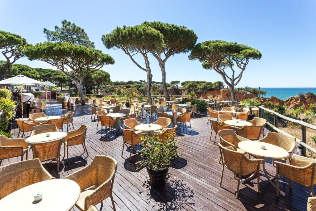 pine-cliffs-hotel-1lieu1salle-meeting.jpg