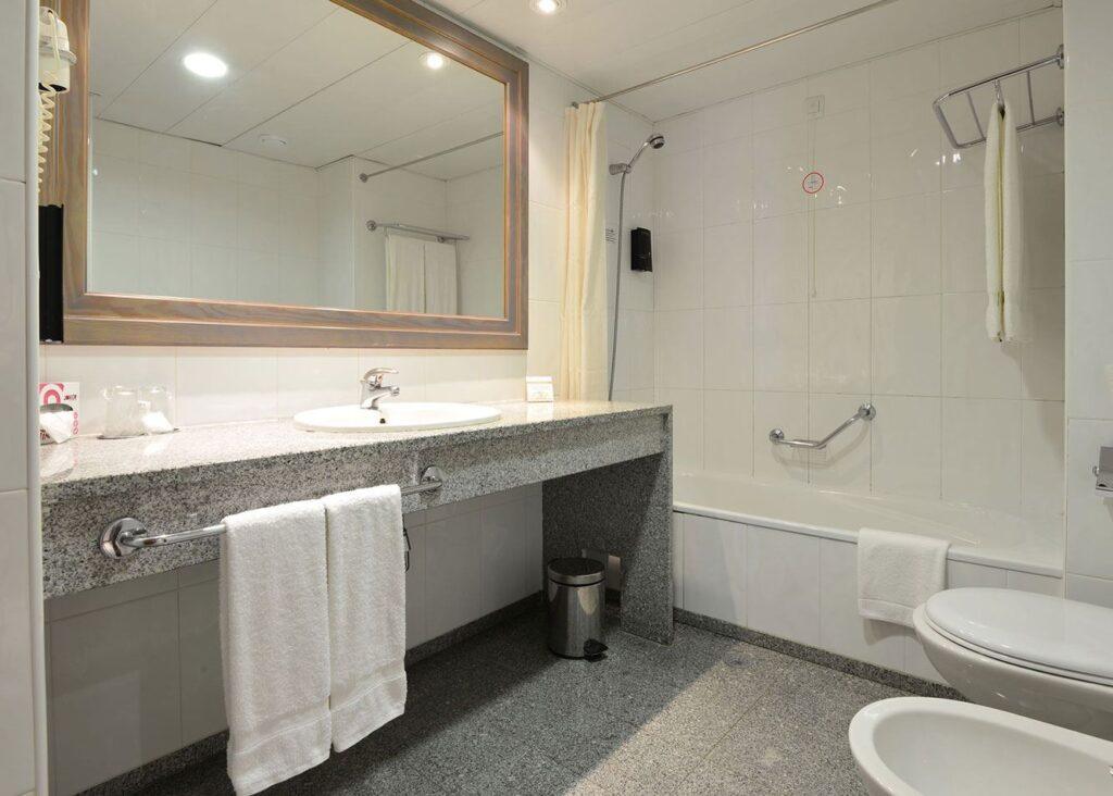 real-bellavista-hotel-spa-1lieu1salle-seminaire.jpg