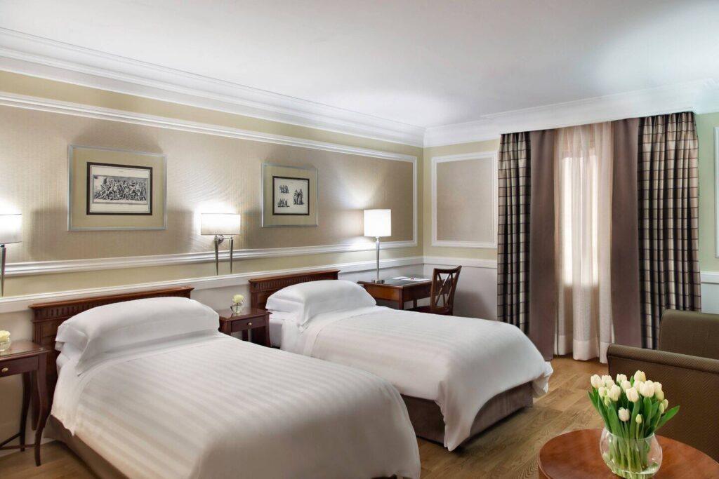 rome-marriott-grand-hotel-flora-1lieu1salle-reunion.jpg