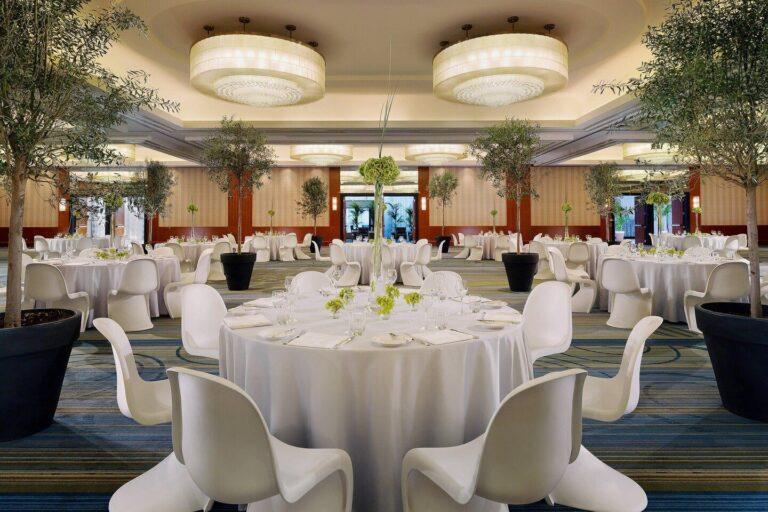 sheraton-roma-conference-center-1lieu1salle-conference.jpg