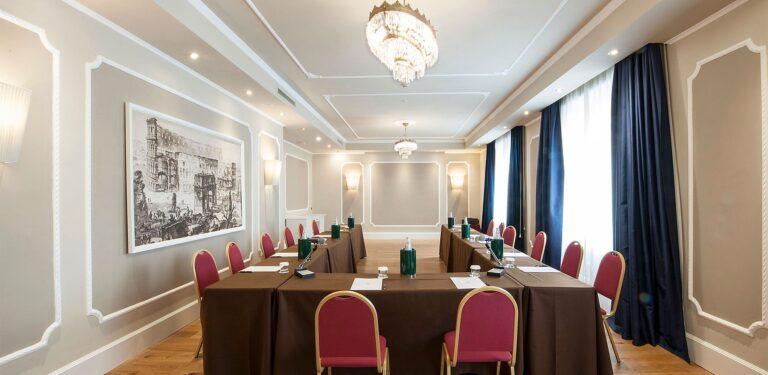 sina-bernini-bristol-1lieu1salle-conferences.jpg