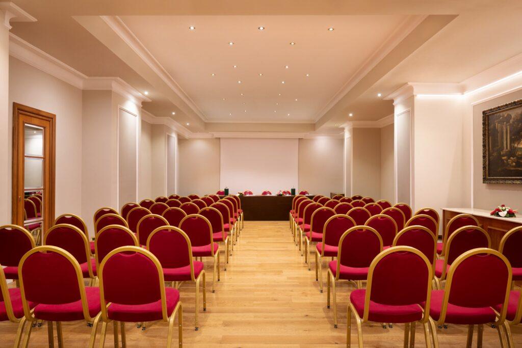 sina-bernini-bristol-1lieu1salle-reunions-scaled-1.jpg