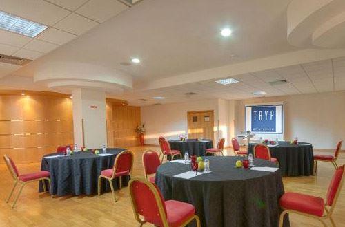 tryp-covilha-dona-maria-1lieu1salle-meetings.jpg