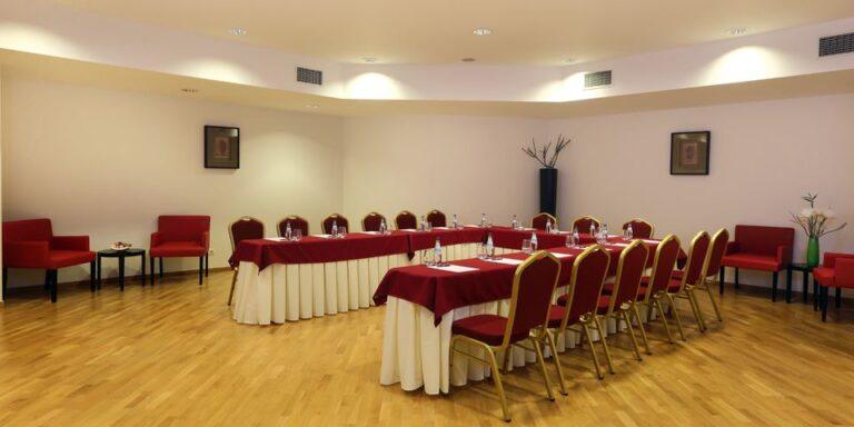vale-oliveiras-quinta-resort-1lieu1salle-conferences.jpg