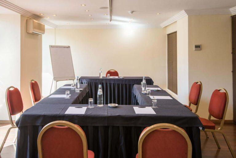 vila-gale-ampalius-1lieu1salle-convention.jpg