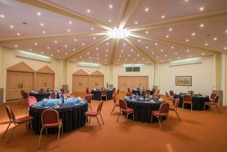 vila-gale-ampalius-1lieu1salle-conventions.jpg