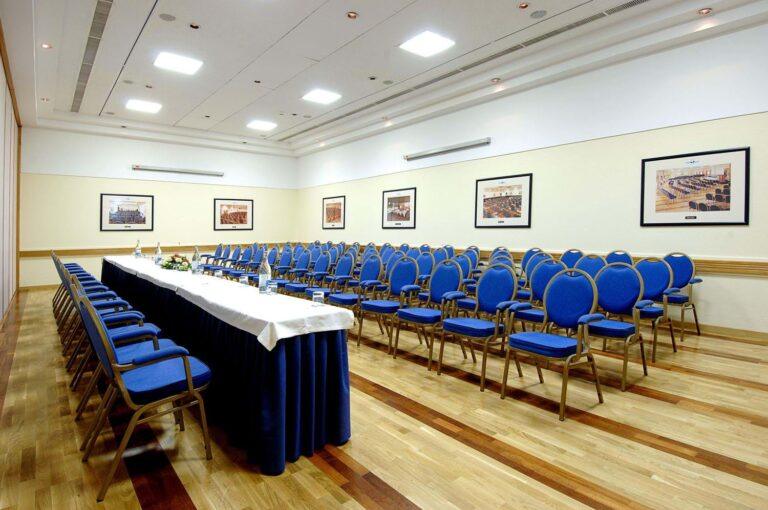 vila-gale-cerro-alagoa-1lieu1salle-conferences.jpg