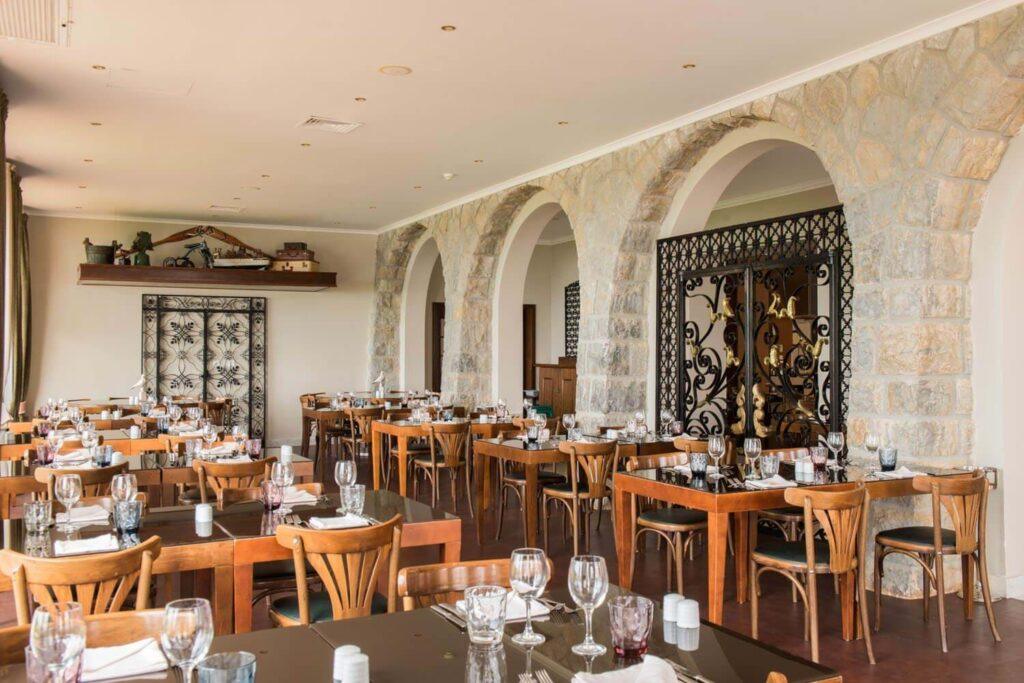 vila-gale-ericeira-1lieu1salle-meetings.jpg