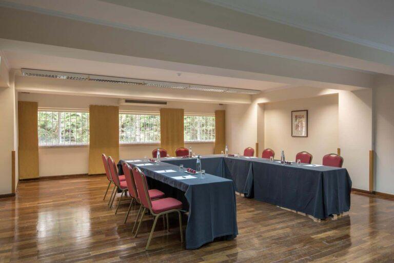 vila-gale-estoril-1lieu1salle-convention.jpg