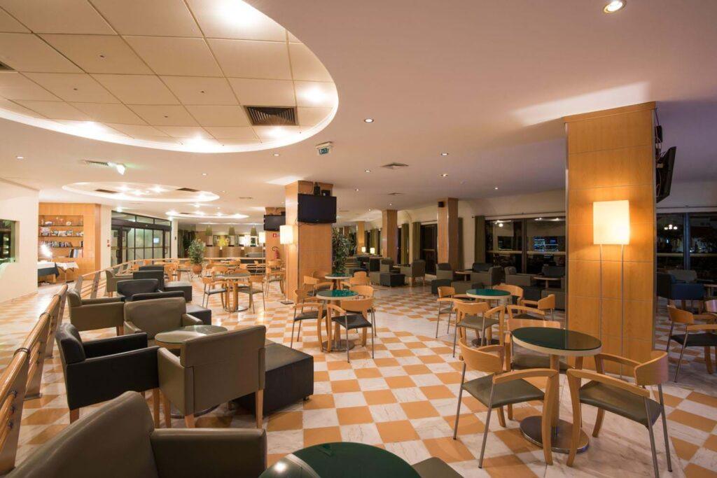 vila-gale-marina-1lieu1salle-evenement.jpg