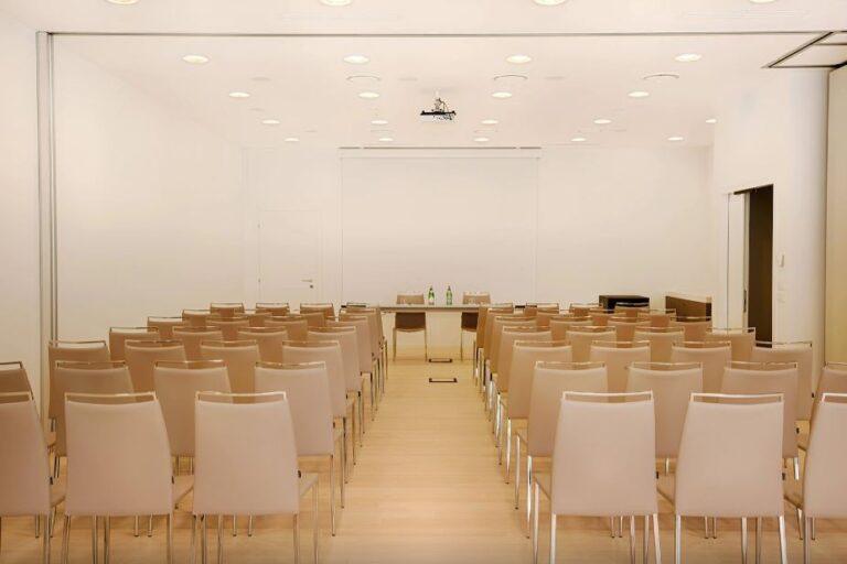nh-trento-1lieu1salle-seminaires.jpg