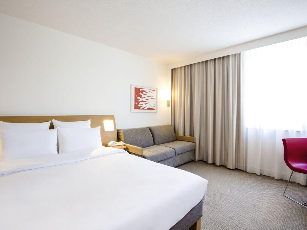 https://www.accorhotels.com/3307
