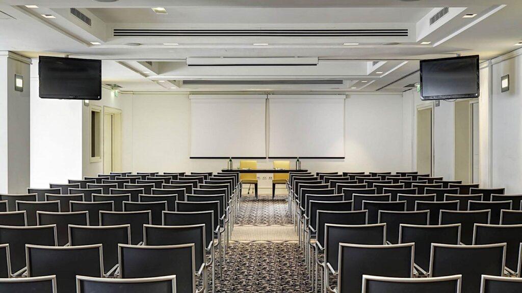 palace-catania-1lieu1salle-meetings.jpg